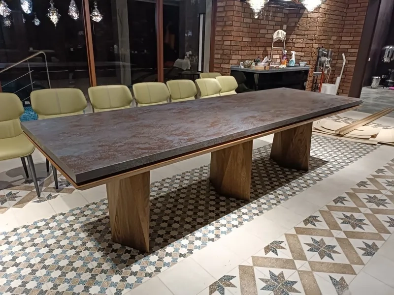 Gợi ý lựa chọn bàn ăn đá cho nhà nhỏ tiện nghi