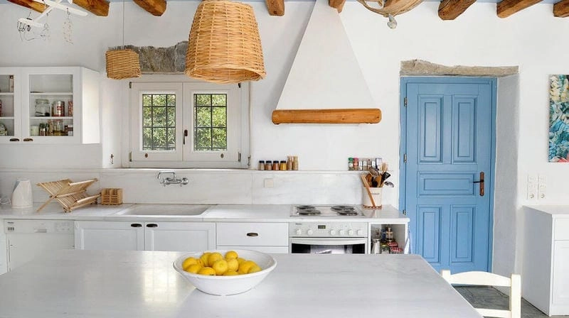 Nội thất phòng bếp Địa Trung Hải hài hòa cổ điển