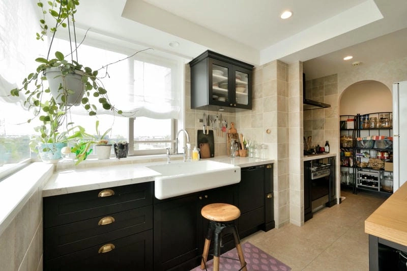 Thiết kế bếp vintage hài hòa cổ điển và tiện nghi