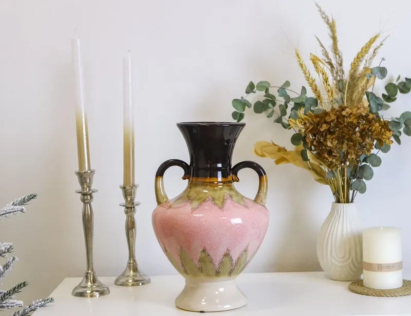 Ảnh bình lọ trang trí bàn ăn được ưa chuộng