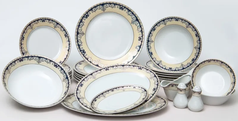 Ảnh bộ đồ ăn sang trọng tối giản tinh gọn mà cuốn hút