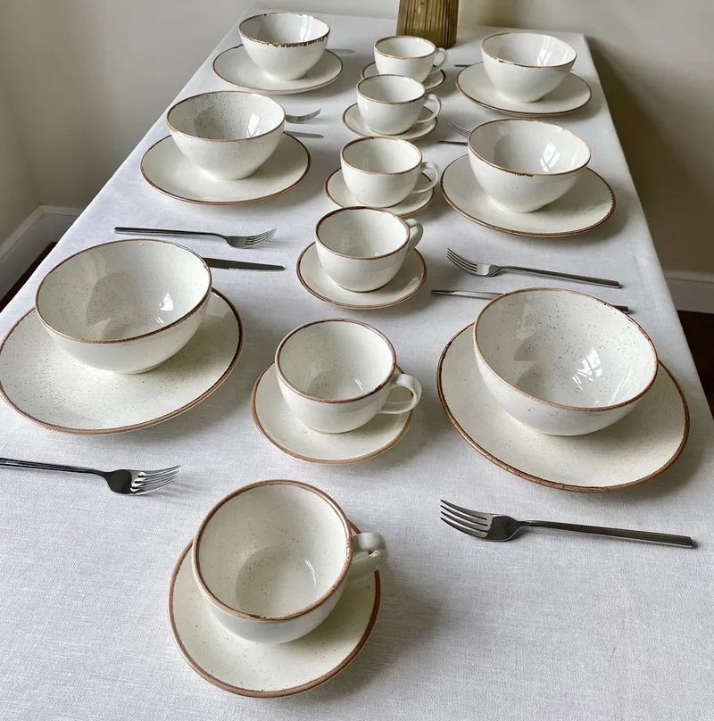 Ảnh bộ đồ ăn sang trọng tiện nghi cho sinh hoạt hàng ngày