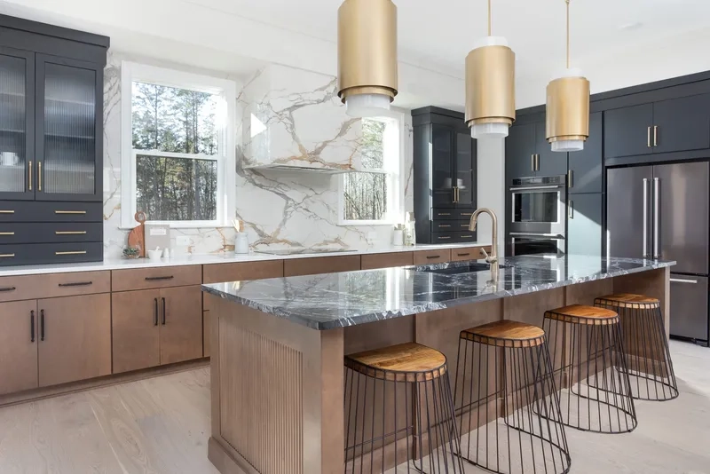 Tổng thể bàn bếp mặt đá tự nhiên