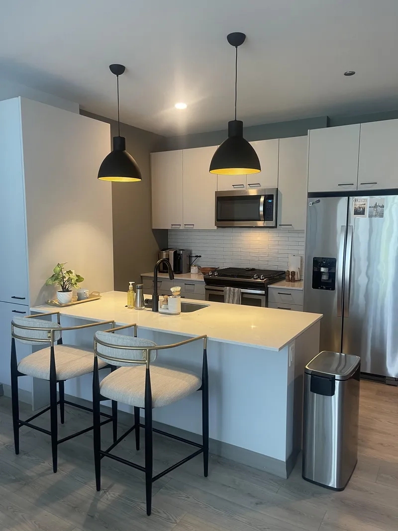 Giải pháp tiết kiệm không gian nhờ đảo bếp chung cư nhỏ gọn