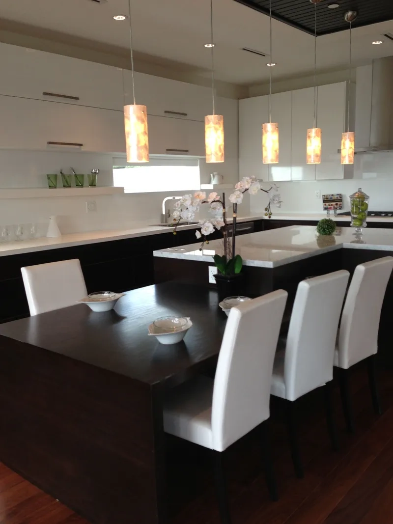 Hoàn hảo cho chung cư với đảo bếp kết hợp bàn ăn chung cư