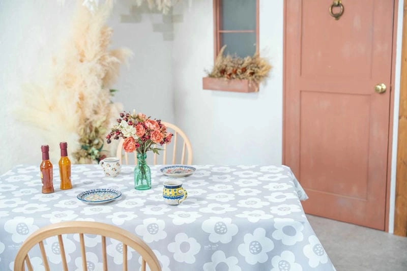 Khăn trải bàn ăn đẹp nâng tầm thẩm mỹ bàn ăn