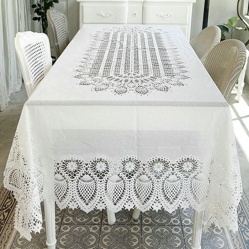 Khăn trải bàn sang trọng phù hợp không gian tiệc