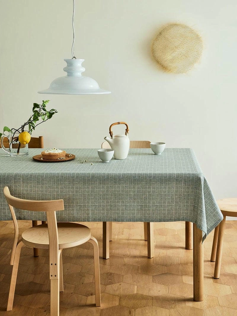 Bán khăn trải bàn với nhiều mẫu mã đẹp