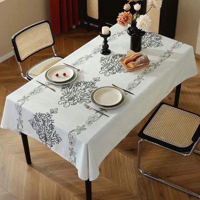 Khăn trải bàn hiện đại phù hợp phong cách mới