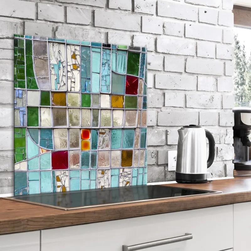 Kính ốp bếp hoa văn hiện đại