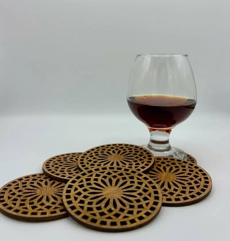 Miếng kê ly hạn chế trầy xước bề mặt bàn