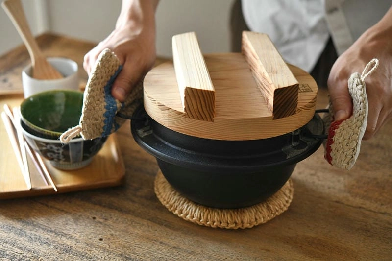 Rế nồi quen thuộc trong mọi gian bếp Việt