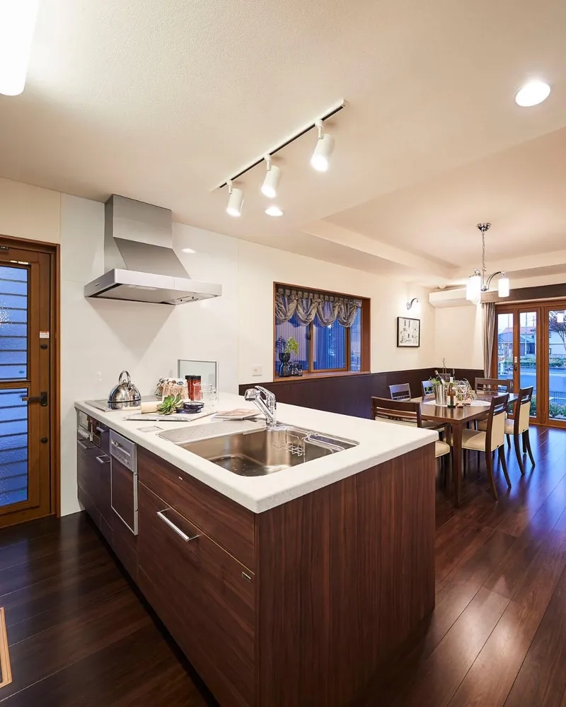 Chọn gạch lát bếp kích thước nhỏ