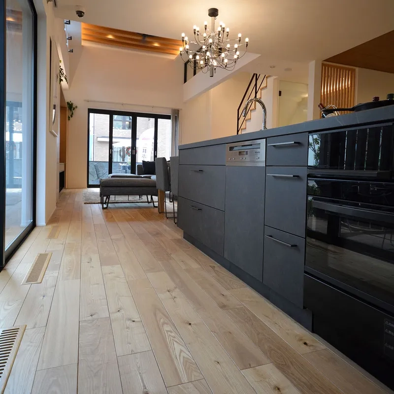 Thiết kế gạch lát nền bếp hiện đại