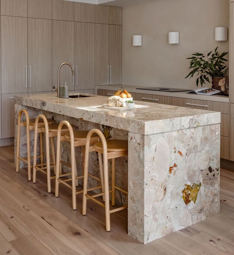 Tiết kiệm không gian với thiết kế đảo bếp mini gọn gàng