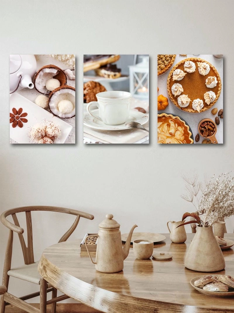 Bộ tranh treo nhà bếp tạo bố cục hài hòa đồng bộ