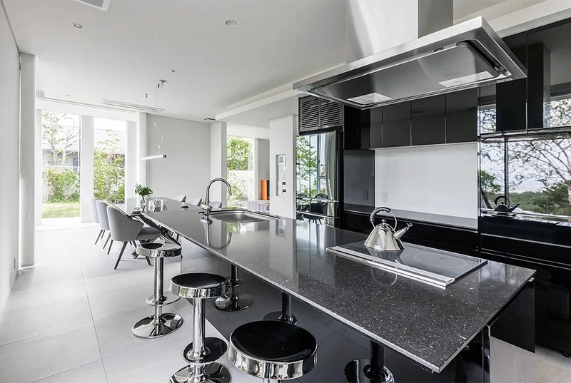 Đẳng cấp sống với tủ bếp biệt thự hiện đại