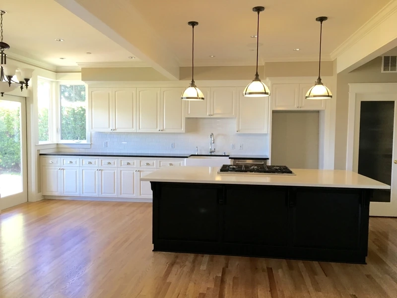 Lựa chọn thông minh với tủ bếp biệt thự gỗ công nghiệp