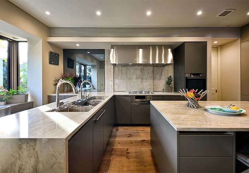 Giải pháp hiệu quả từ tủ bếp biệt thự tối ưu không gian