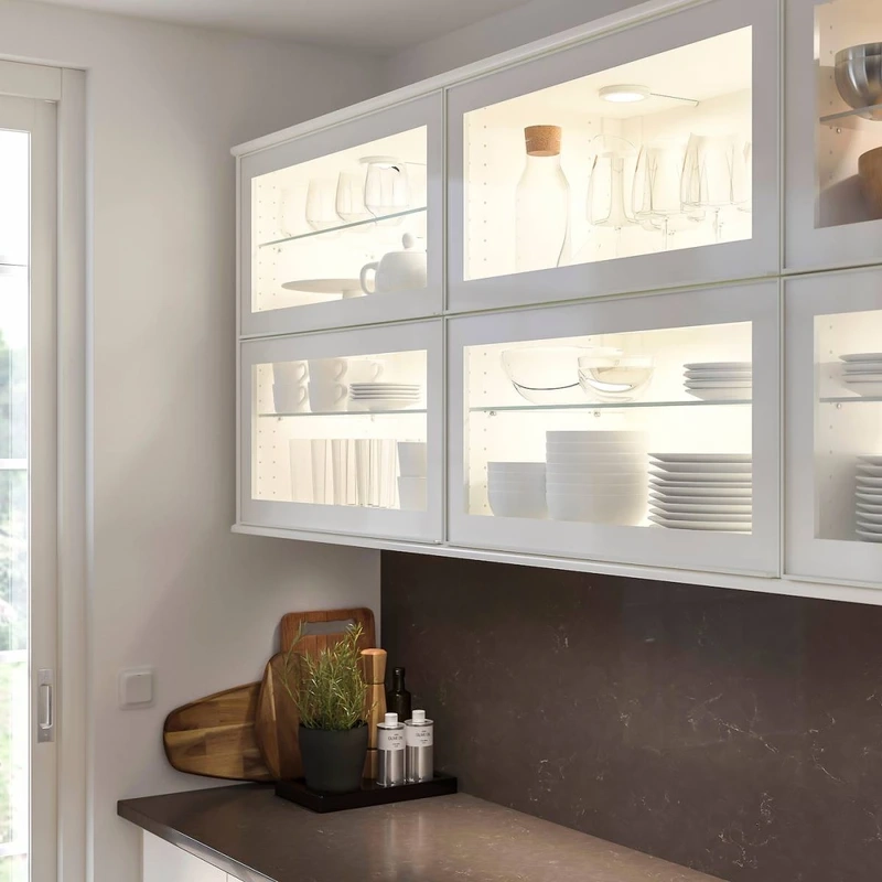 Xu hướng nội thất mới của tủ bếp cánh kính hiện đại