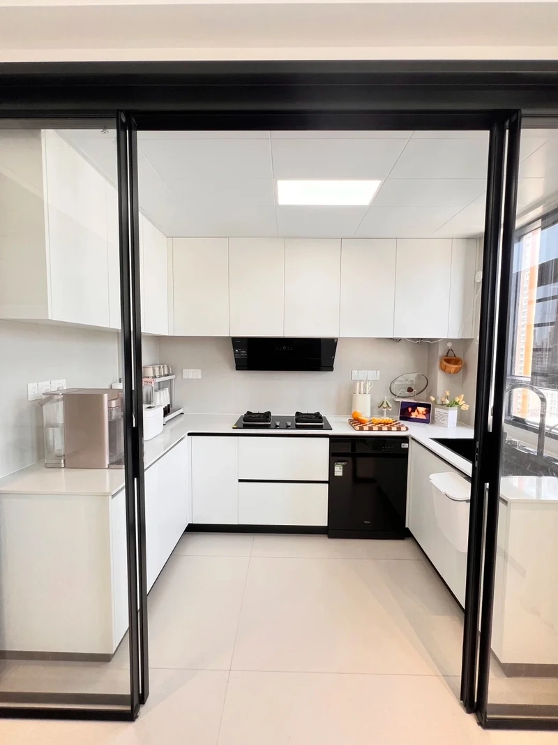 Tham khảo thực tế hình ảnh tủ bếp chữ U