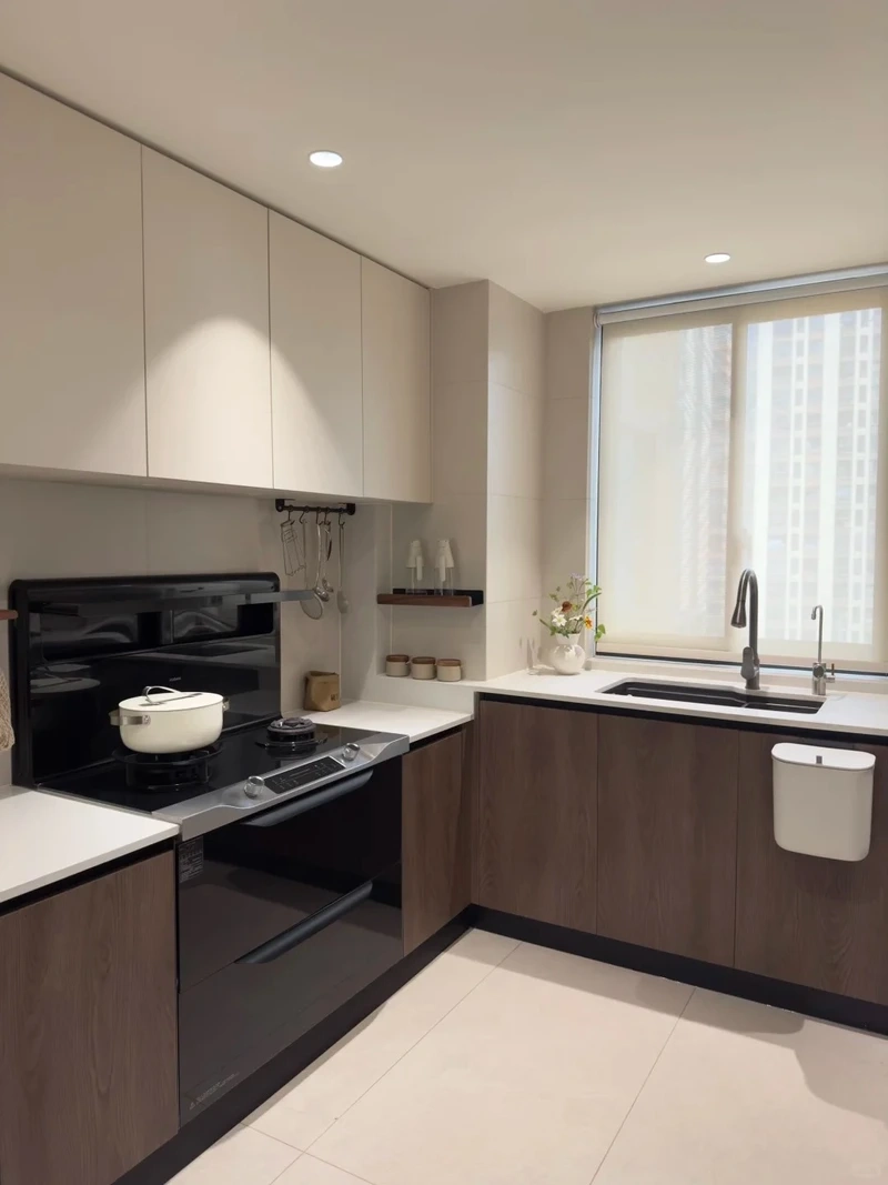 Giá trị bền vững từ tủ bếp gỗ óc chó tự nhiên