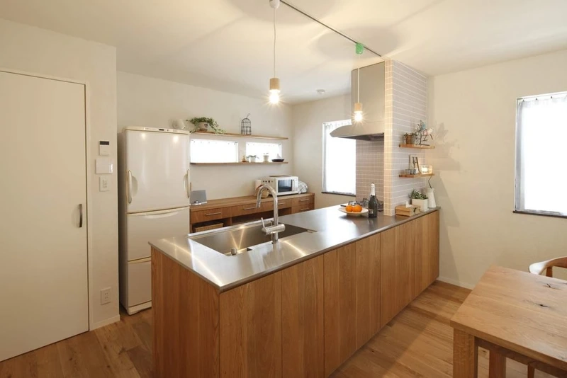 Tính thẩm mỹ cao từ tủ bếp gỗ sồi thiết kế đẹp