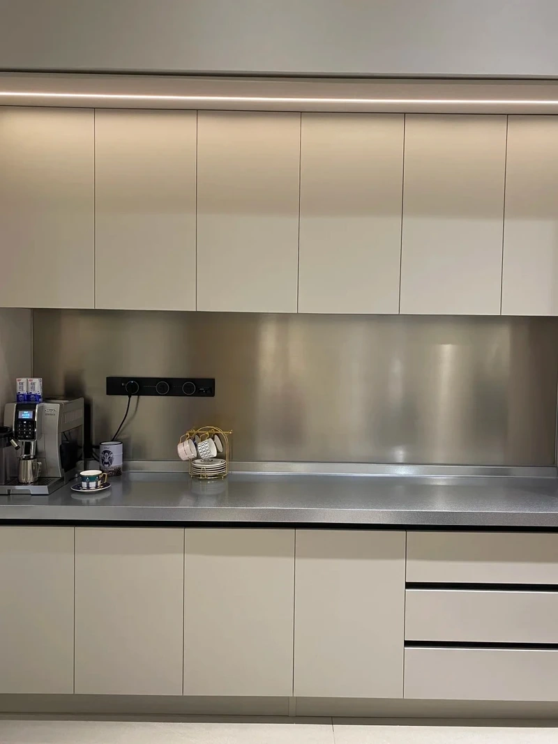 An tâm tuyệt đối với tủ bếp inox chống gỉ