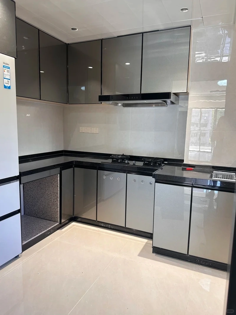 Bố trí khoa học nhờ tủ bếp inox chữ L