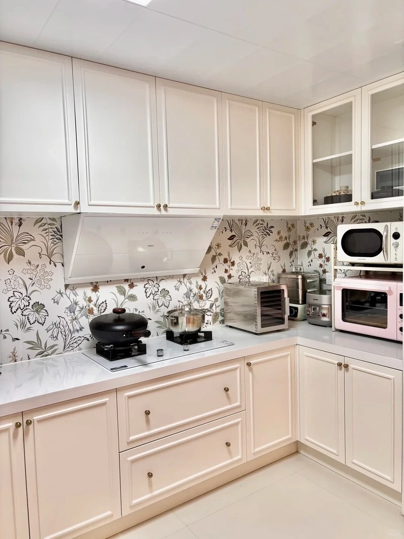 Hoàn thiện thẩm mỹ với tủ bếp màu trắng đẹp cho nhà bếp