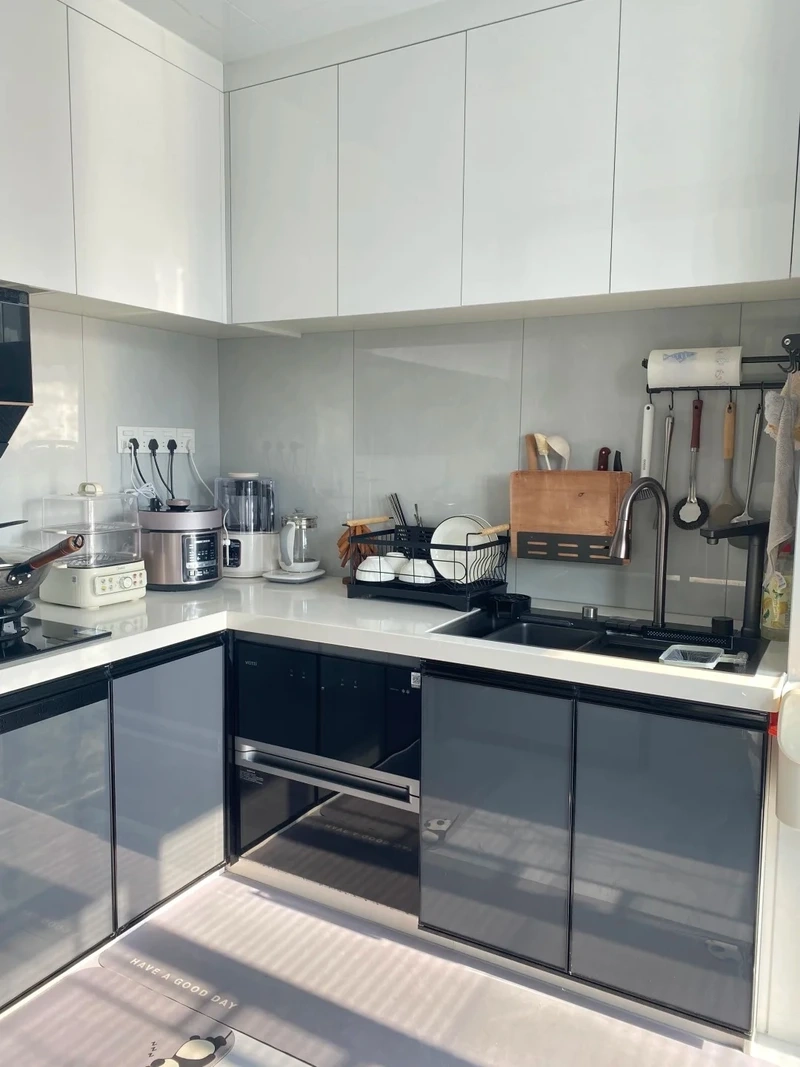 Bền bỉ khí hậu ẩm nhờ tủ bếp melamine chống ẩm