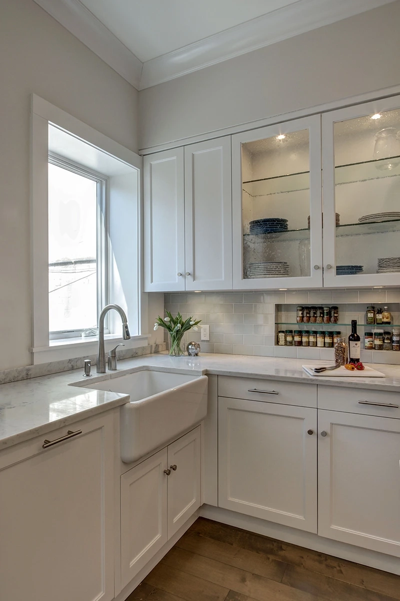 Đẳng cấp sống cùng tủ bếp nhà phố sang trọng