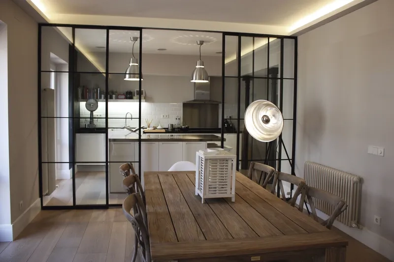 Tường ngăn bếp thô thay thế