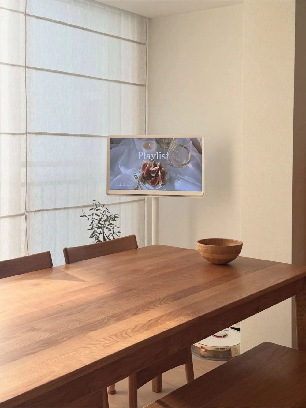 Bàn ăn gỗ sồi nga 4 ghế cho căn hộ chung cư nhỏ