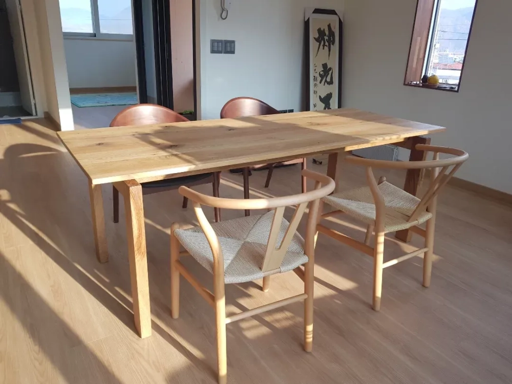 Mẫu bàn ăn 6 ghế gỗ sồi nga cho gia đình đông người