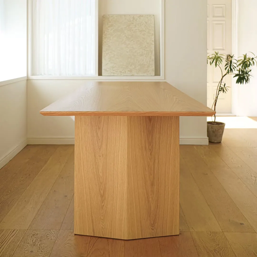 Bộ bàn ăn gỗ tự nhiên nhập khẩu cho biệt thự