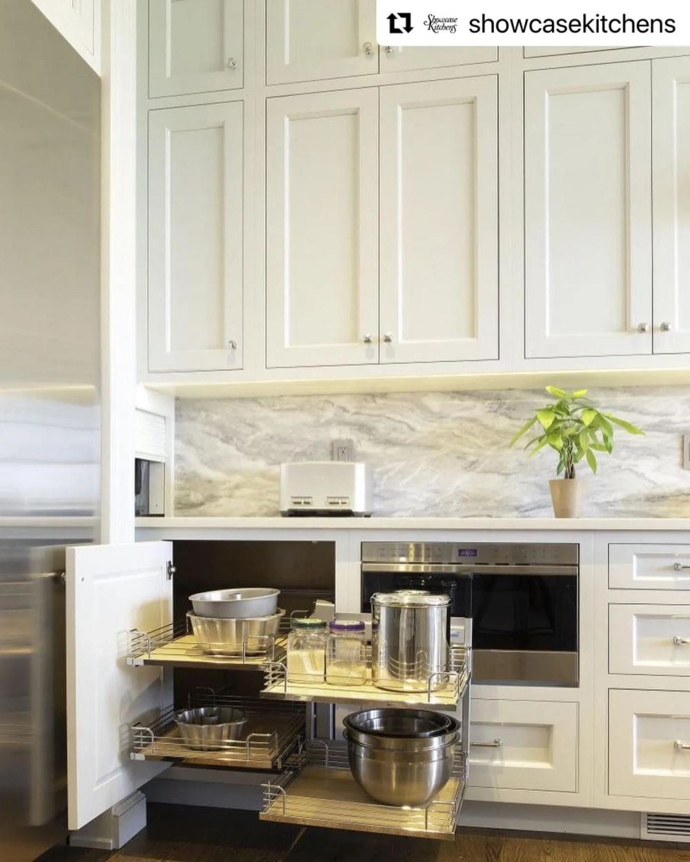 Mẫu kệ góc liên hoàn inox 304 nan tròn thiết kế sang trọng cho tủ bếp