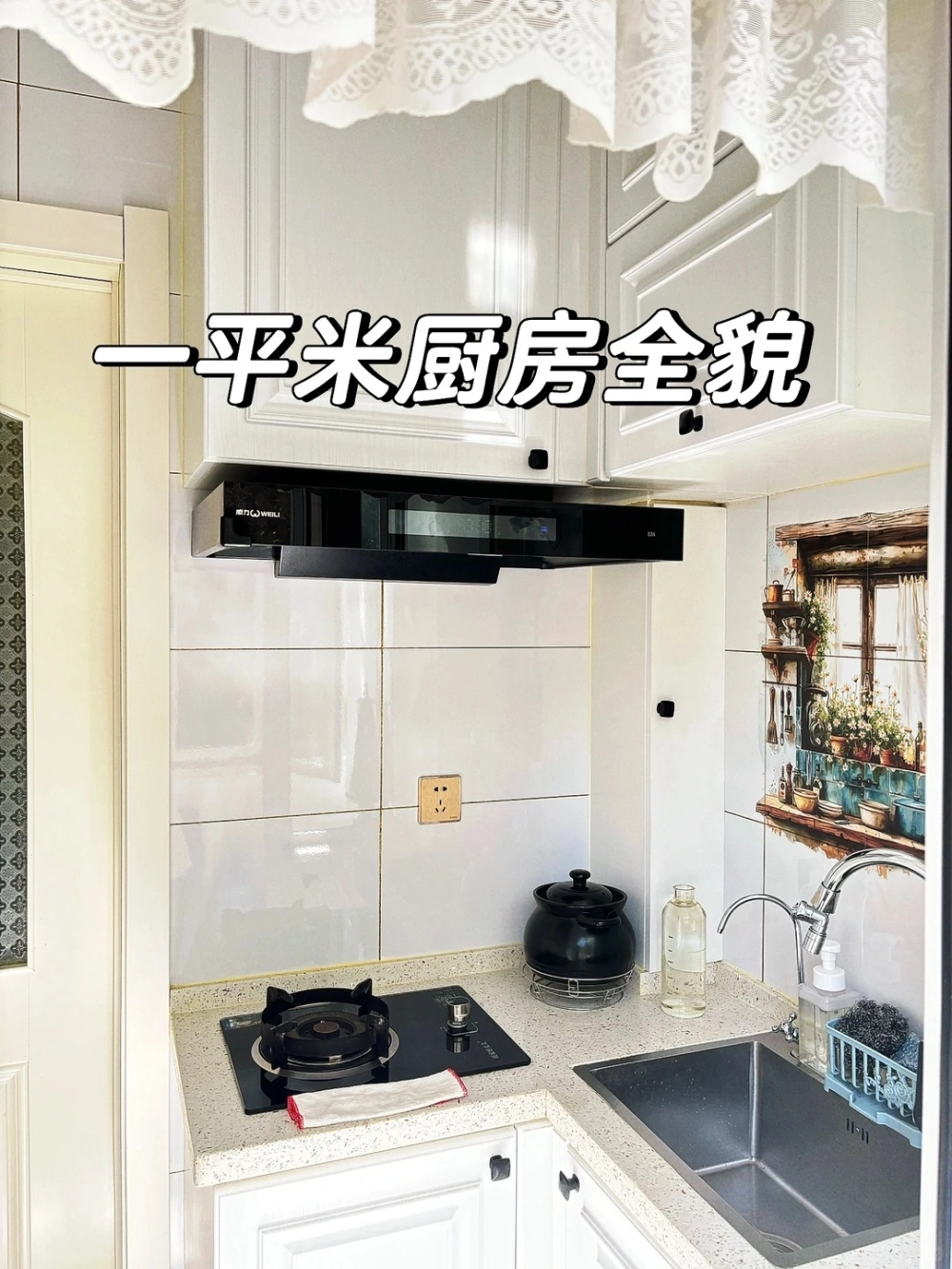 Thiết kế tủ bếp kịch trần có bồn rửa giúp tối ưu sức chứa