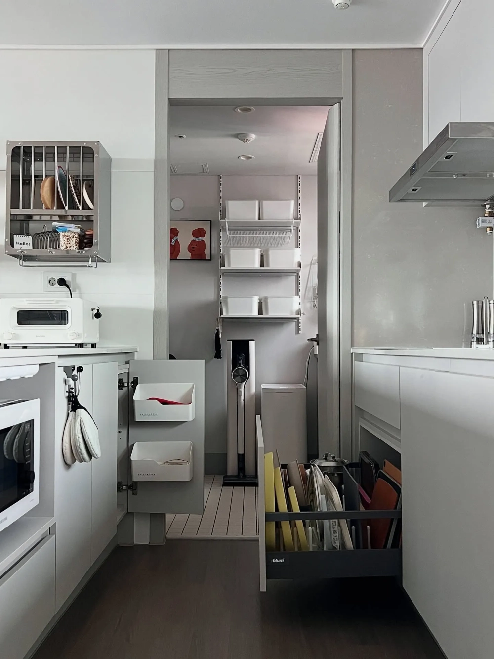 Mẫu tủ để đồ nhà bếp gỗ MDF phủ melamine chống trầy